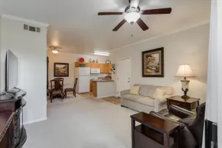 Photo #6: 20063831 Listing 