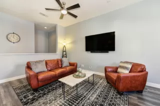 Photo #3: 20063911 Listing 