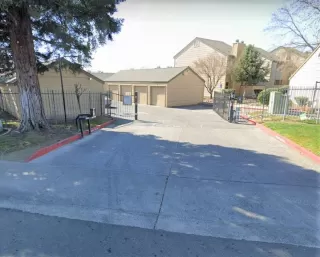 Photo #1: 20064061 Listing