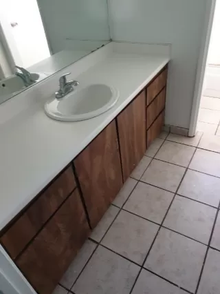 Photo #4: 20064061 Listing