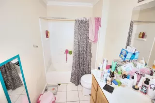 Photo #6: 20064222 Listing