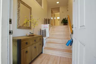 Photo #4: 20064300 Listing 