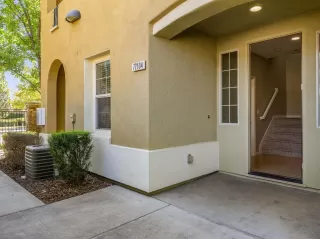 Photo #1: 20064401 Listing 