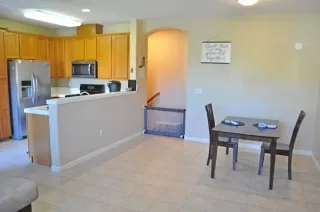 Photo #3: 20064427 Listing