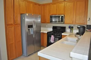 Photo #4: 20064427 Listing