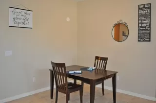 Photo #5: 20064427 Listing