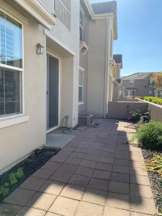 Photo #6: 20064719 Listing