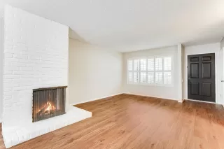 Photo #3: 20064882 Listing 