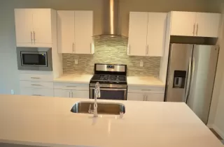 Photo #5: 20065060 Listing