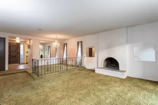 Photo #5: 20065150 Listing