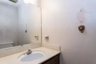 Photo #6: 20065150 Listing