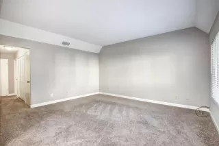 Photo #1: 20065259 Listing