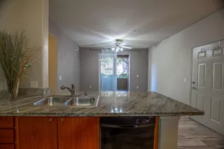 Photo #2: 20065752 Listing