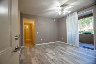 Photo #3: 20065752 Listing