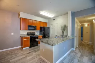 Photo #4: 20065752 Listing