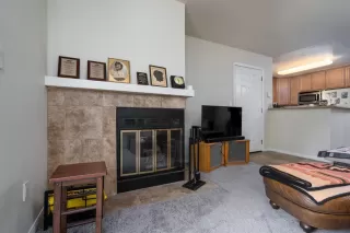 Photo #5: 20065900 Listing