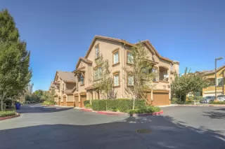Photo #1: 20065928 Listing 