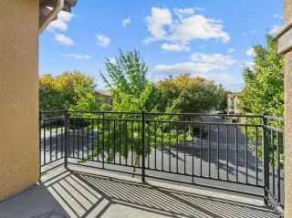 Photo #3: 20066268 Listing