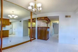 Photo #6: 20066416 Listing 