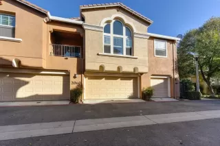 Photo #1: 20066661 Listing