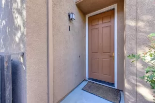 Photo #4: 20066661 Listing