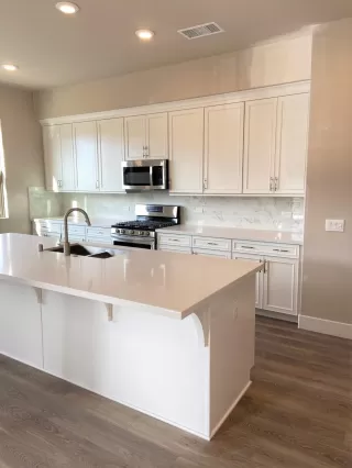 Photo #1: 20066724 Listing