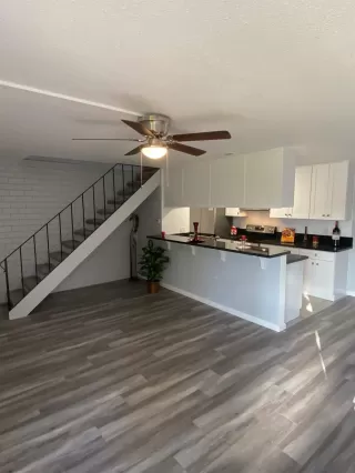 Photo #1: 20066824 Listing