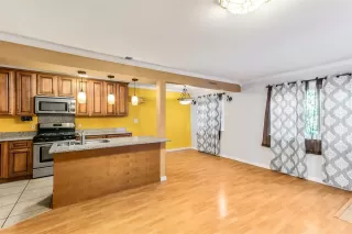 Photo #3: 20067017 Listing 