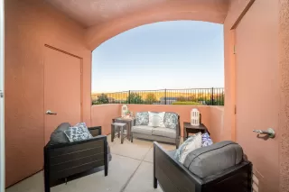 Photo #5: 20067032 Listing