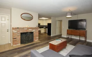 Photo #4: 20067143 Listing 