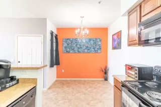 Photo #4: 20067245 Listing