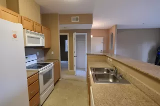 Photo #6: 20067570 Listing