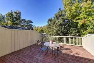 Photo #2: 20067831 Listing