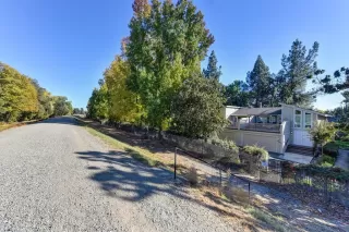 Photo #3: 20067831 Listing