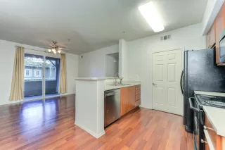 Photo #4: 20068023 Listing