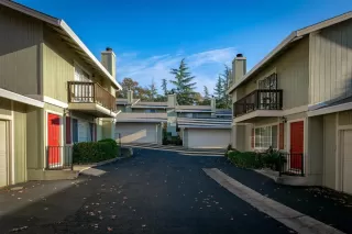 Photo #1: 20068073 Listing