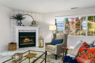 Photo #5: 20068073 Listing