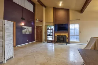 Photo #6: 20068106 Listing