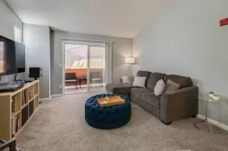 Photo #4: 20068200 Listing