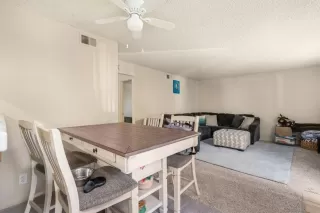 Photo #6: 20068231 Listing 