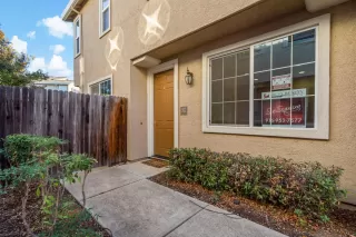 Photo #1: 20068796 Listing