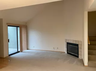 Photo #6: 20068799 Listing