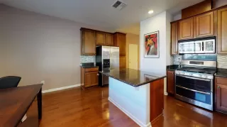 Photo #4: 20069129 Listing