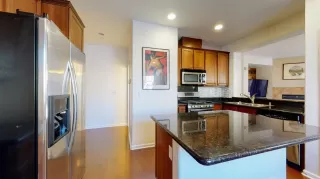 Photo #5: 20069129 Listing