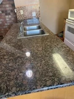 Photo #2: 20069232 Listing