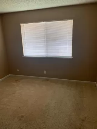 Photo #5: 20069232 Listing