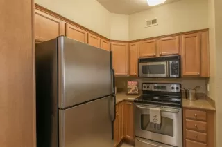 Photo #6: 20069444 Listing