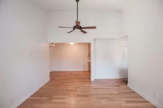 Photo #6: 20069449 Listing