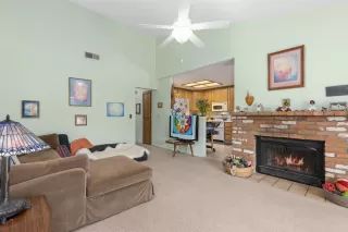 Photo #2: 20069548 Listing