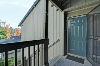 Photo #2: 20069640 Listing